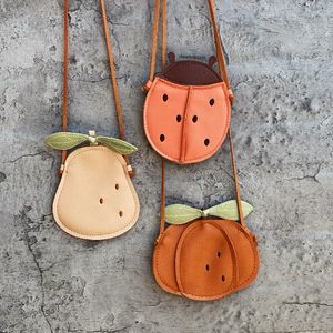 Dessin animé mignon enfants Mini sacs pour tout-petits filles citrouille/poire/coccinelle sac à bandoulière Kawaii bébé enfants petits sacs à main cadeau