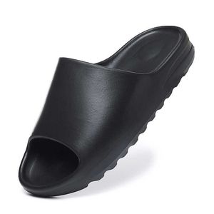 Dessin animé pantoufles hommes femmes sandales femmes plage chaussures décontractées diapositives hommes originaux tongs été été sandale