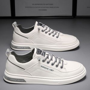 Casual Hrepwable White Men Sneakers Fashion Driving Walking Tennis Chaussures pour Skate Male Skate Free Shhipping Randonnée Designer Chaussures Factory Article