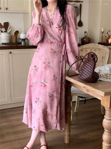 Robes décontractées Alien Kitty Printemps Camping Fleurs Maxi Robe Femmes 2024 Vintage Slim Lace-Up Doux Col V Chic Bureau Dame Élégante