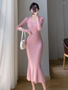 Robes décontractées automne hiver midi trompette tricot pull pour femmes 2023 mode coréenne à manches longues rose fête robes robe