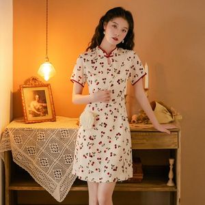 Robes décontractées chinois amélioré Cheongsam robe traditionnelle soie pour les filles sexy été rétro plus taille satin vintage femmes