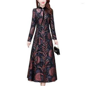 Vestidos casuales Vestido de estilo chino 2022 Primavera Retro Mejorar Cheongsam Otoño Invierno Agregar Terciopelo Impresión gruesa Largo 5XL