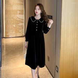 Robes décontractées French Hepburn Wind Restoring Ancient Ways Spring Autumn 2023 Doll Pleuche Temperament Black Long Sleeve Dress