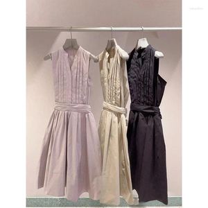 Robes décontractées Kuzuwata Japan Style Summer V-Neck Sans manchons robe plissée archet court à lacets de support