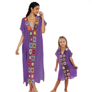 Robes décontractées parent-enfant multicolore à main en crochet bohème robe mère-fille assortie