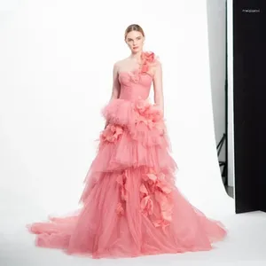 Robes décontractées Jolies fleurs pêche rose bal une épaule volants à plusieurs niveaux tulle robes de soirée formelles gonflées une ligne longue robe de concours