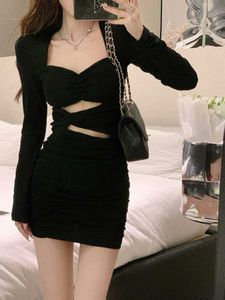 Robes décontractées QWEEK Sexy Balck Bodycon Dress 2022 Office Ladies Wrap Slim Party Short Fashion Eleganr Vintage Y2k Outfits Y2302