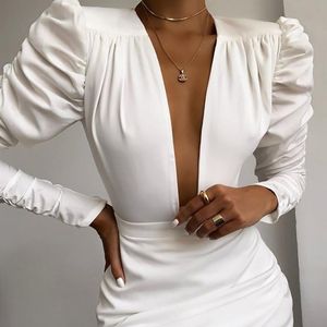 Vestidos casuales Sexy vestido de mujer blanco con cuello en V elegante manga larga de soplo irregular fiesta delgada 2021 ropa de trabajo elegante formal dama mini vestidos