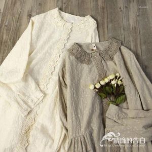 Robes décontractées Printemps Brodé Coton Dentelle Col Robe À Manches Longues Mori Fille Japonaise Midi Lolita Fée
