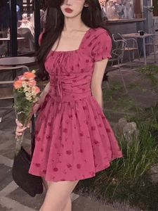 Vestidos casuales Impresión de verano Francia Estilo Vintage Vestido Mujeres Shirring Fairy Sweet Party Mini Vendaje femenino Diseñador coreano 2023