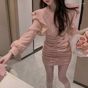 Robes décontractées Super fée mode petite robe plissée rose printemps volants à manches longues crayon Mini O cou taille mince Sexy