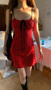 Vestidos casuales Sweet Girl Correa ajustable para el hombro Little Red Dress Mujeres con cordones Polka Dot Slim Fit Short Moda Mujer Ropa