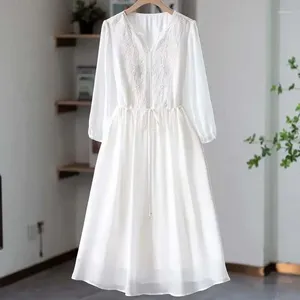 Robes décontractées Robe en mousseline de soie brodée blanche pour femmes 2023 Style d'été Jupe longue ample