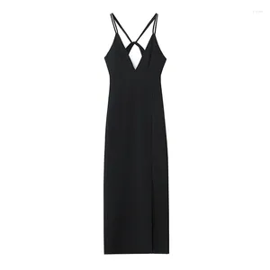 Vestidos casuales YENKYE Mujeres Doble Spaghetti Straps Black Midi Vestido sexy Front Slit V Cuello sin espalda Vestidos de fiesta femeninos