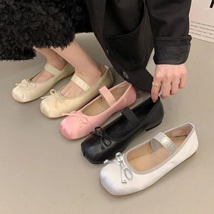 Zapatos casuales 2024 Outumn Luxury Satin Silk Ballet Mujer Classic Square Toe Bowtie Ballerina Ballerina Flats Ladies Soft Lofa