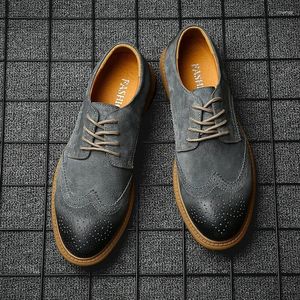 Zapatos informales 2024 Classic Brogue Young British Style HandmadeCasual Leather Mens Oxford Men Shoe Plus Size38-46