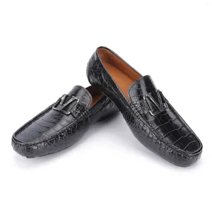 Chaussures décontractées 2024 Style Siamois Crocodile Leather Men's Handmade Gommino Driving Shoe
