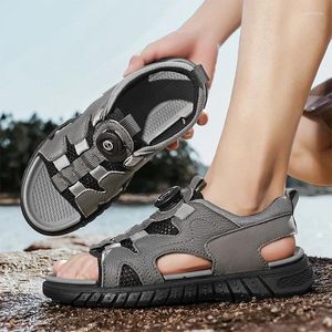 Chaussures décontractées 2024 Été extérieur Place légère pantoufles masculines Voyage de randonnée de haute qualité Sandales pour hommes sans colle