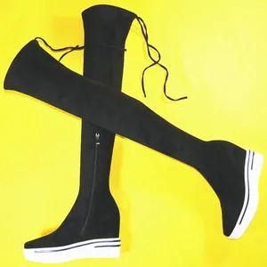 Zapatos informales 2024 para mujer, cuñas de terciopelo elásticas, tacón alto vulcanizado, zapatillas de deporte con punta redonda a la moda, zapatos de tacón con plataforma