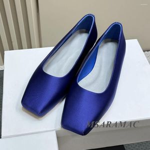 Zapatos informales Concise Royal Blue Silk Toe Flat en verano Lingo de cuero real Ballet Slip-on Ballet Gran tamaño