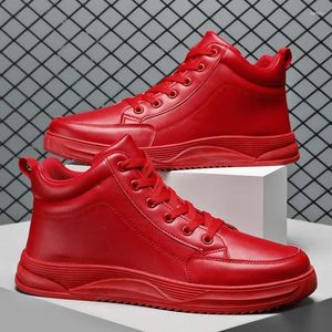 Chaussures décontractées couple Red Men Vulcanize Sneakers Fashion High Top Big Size 46 Hip Hop Streetwear Skateboard Shoe Platform Footwear