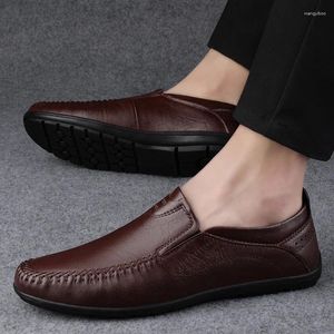 Chaussures décontractées Brand de concepteur de semelles de massage en cuir masculin Affaire de la conférence polyvalente