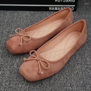 Chaussures décontractées EU35-42 Femmes coréennes Ballet Flats en cuir en cuir Mandons de dames glisser sur les mocassins Toe carré Ballerina Flat femme