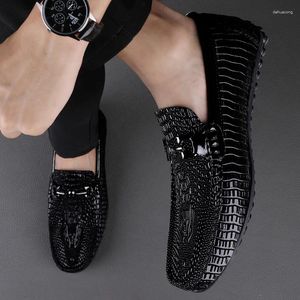 Chaussures décontractées Mode Hommes Crocodile Modèle Mocassins Confortables Slip On Mocassins Designers formels italiens Conduite