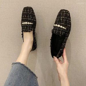 Chaussures décontractées Plat Femmes Footwear Slip on Ladies Vente de haute qualité printemps 2024 LOCIERS SHOOS ARRIVÉ ROUTIN APPORT