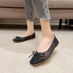 Chaussures décontractées appartements maille plate orteil carré point kawaii pour femmes mignon noire avec des chaussures femme basse talon bas slip élégant sur le style coréen e