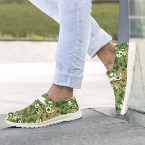 Zapatos informales instantáneos con estampado mecánico de calavera verde, mocasines planos con personalidad para hombre, mocasines ligeros a la moda