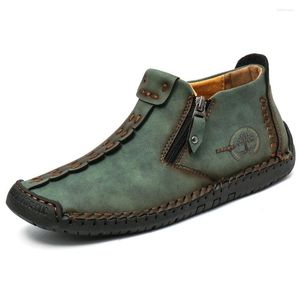 Zapatos informales Botas de tobillo de cuero para hombres 2024 en zapatillas de zapatillas de zapatillas