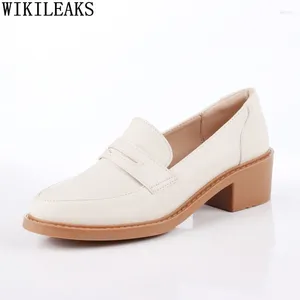 Chauffes de chaussures décontractées Femmes Lolita Slip on pour la mode coréenne Oxford Harajuku No Zapatos Casuales de Cuero