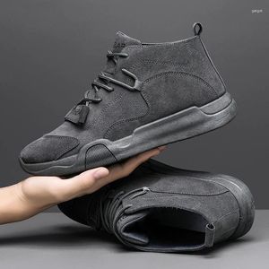 Zapatos casuales zapatillas para hombres sneakers impermeables y sucios soldador de ocio tienda insignia de soldado de seguridad invernal de seguridad