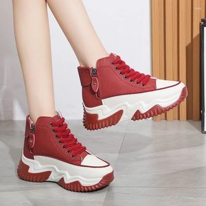 Chaussures décontractées PU Lace-Up Vulcanisé Sneakers Solid Women's 2024 Toe Toe Printemps / Automne Dad Sports à talons bas