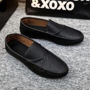 Zapatos informales Men primavera Tendencia de zapatos de cuero Versión coreana 2024 SOLLA SOFT SOLO PARA ZAPATILLAS DE HOMBRE CHAUSSURE HOMES