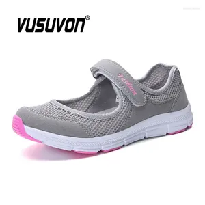 Chaussures décontractées Summer des femmes respirantes Sneakers sains marche Mary Jane Mesh Fashion Mother Mother Gift Flabts Flats 35-42 Taille