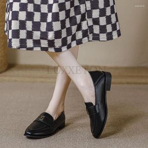 Zapatos informales para mujer, mocasines de piel de oveja, planos, color negro y Beige, sin cordones, marca con cierre de giro, primavera Retro y otoño