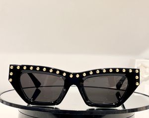 Cat Eye Gold Studed Gafas de sol Negro/Gris para mujer Summer Sunnies UV400 Lens