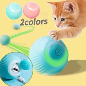 Jouets pour chats Gravity Smart Cat Ball Toys Catnip Sounding Kittens Bite Interactive Rolling Playing Ball Training Squeaky Toy Pet Supplies Nouveau G230520