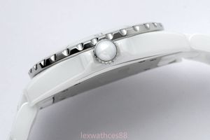 CC Dames De Luxe Automatique Moissanite Designer Montre Classique Affaires Casual Montre De Luxe Diamant Womenwatch Grand Mince Taille 38mm 33mm Mec