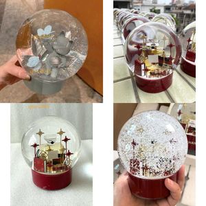 Cclassics Snow Globe avec arbre de Noël à l'intérieur décoration de la voiture Crystal Ball Novelty Cadeau de Noël avec boîte-cadeau Contactez-nous pour voir la bonne version