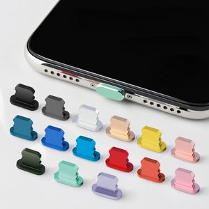 Gadgets anti-poussière pour téléphone portable Chargeur anti-poussière en métal coloré Dock Plug Stopper Cap Cover