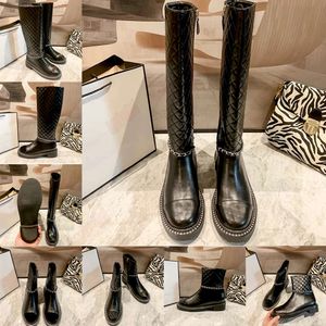 Chaîne fond plat non diapositives dames botte Nouvelles femmes authentique en cuir bottes d'hiver de luxe concepteur classique double lettre diamant sombres