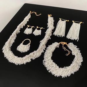 Chaines 2024 Design Colliers de gland à chaîne plaquée en argent pour femmes bijoux de marque de mode élégante en forme