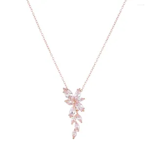 Chaînes Bettyue Fashion Statement Multicolors Choice Charme Design Cubbic Zircon Collier Pour Femme Banquet Exquis Fine Jewelry