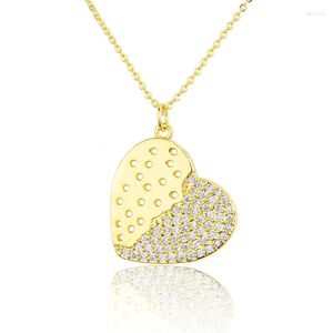 Cadenas de diseñador Half Zircon Pave Cz Heart Necklace Shiny Cubic Zirconia Valentines Gifts For Lover Elegance Romantic Jewelry Ladies