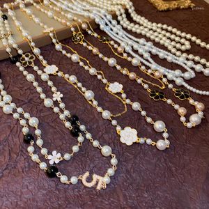 Chaînes longues perles simulées collier pour femmes noir blanc numéro 5 Double couche pendentif chandail chaîne fête bijoux 2023