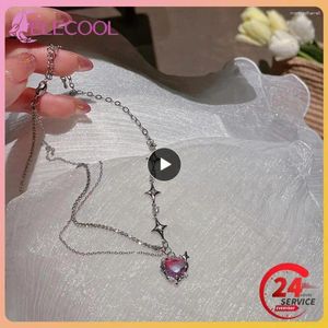 Chaines Collier pendentif cœur léger poids facile à assurer en forme de cœur confortable pour porter du zircon